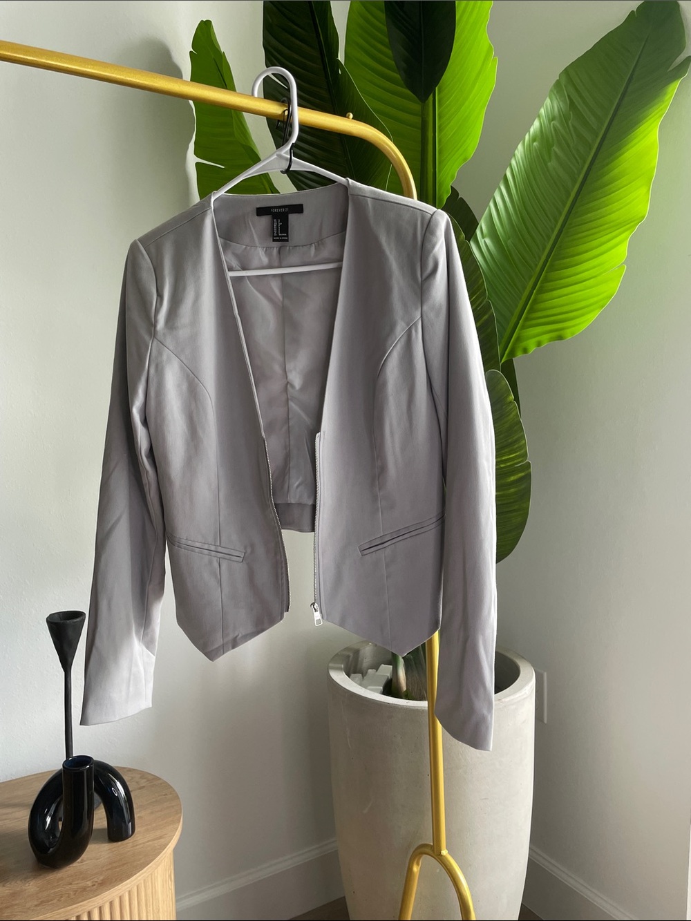 Forever 21 Light Gray Zip-Front Cropped Blazer